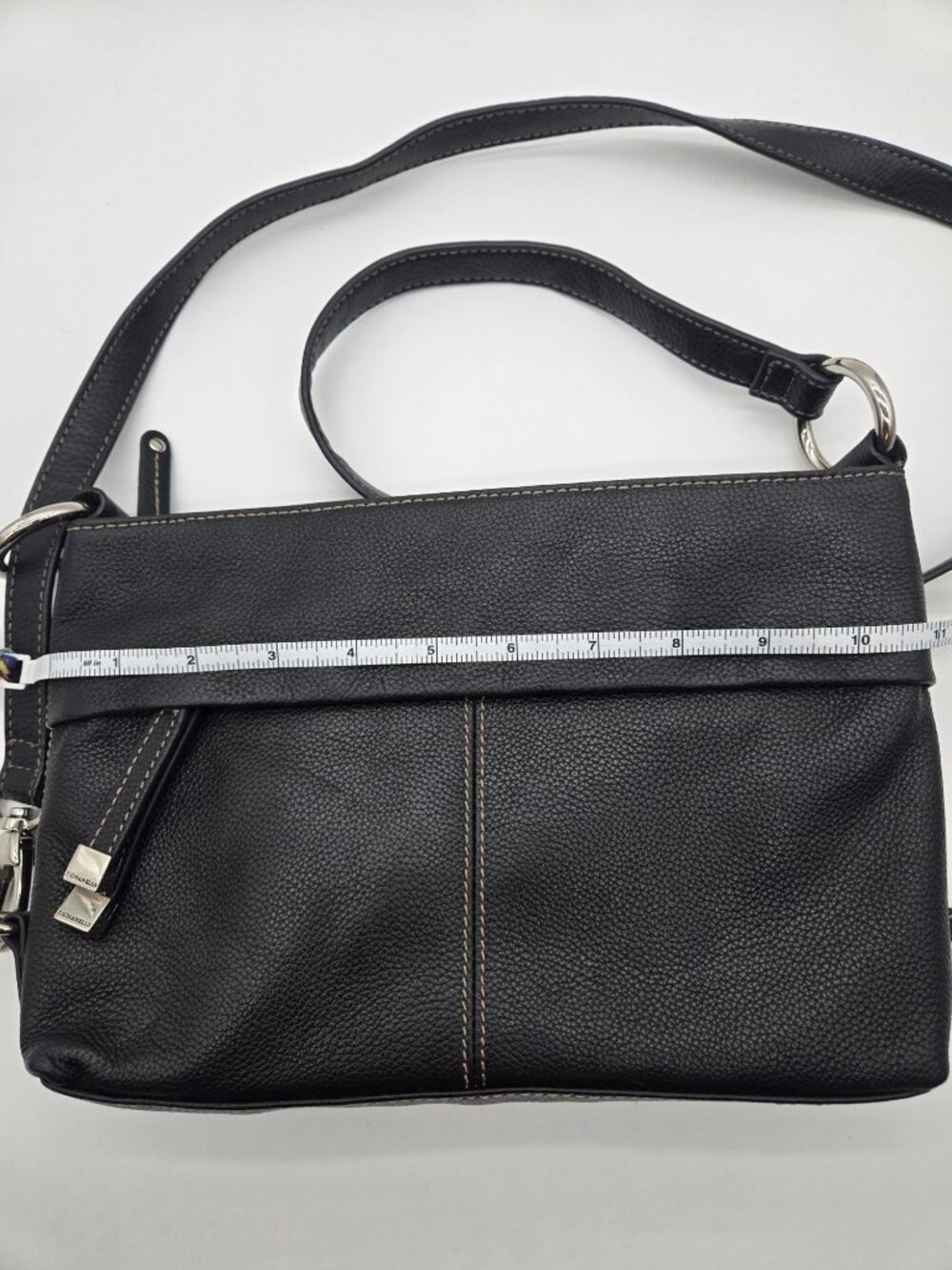 Tignanello Black Leather All In One Crossbody Wallet Purse Slim Organizer EUC - Picture 4 of 9